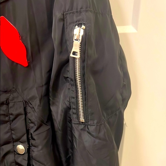 Forever 21 Black Bomber Jacket with Patches - Picture 7 of 9